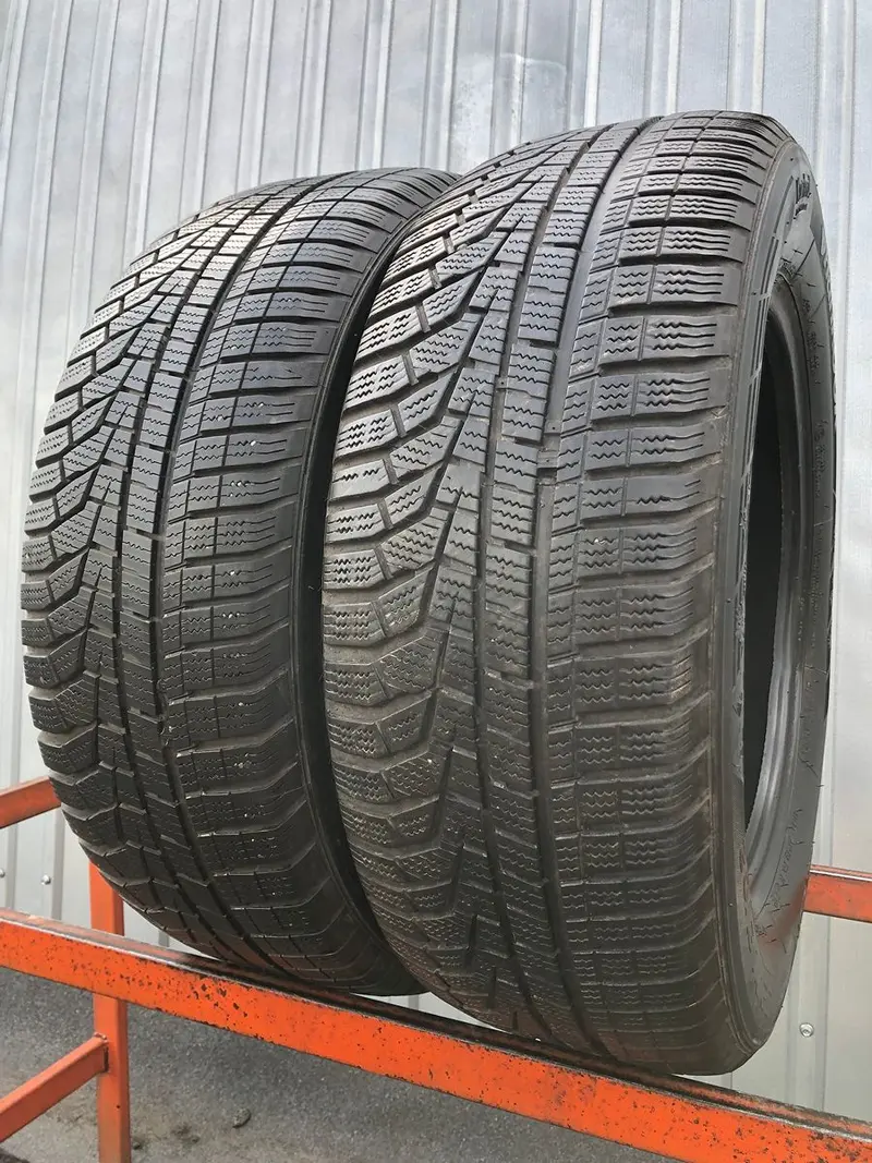 Пара б/у шин 215/60 R16 Hankook Winter I Cept Evo2 W320