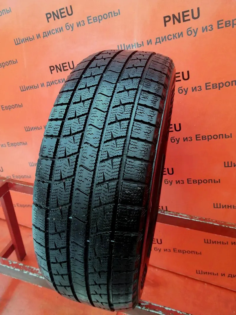 Б/у шина 215/60 R16 Kumho Ice Power KW21
