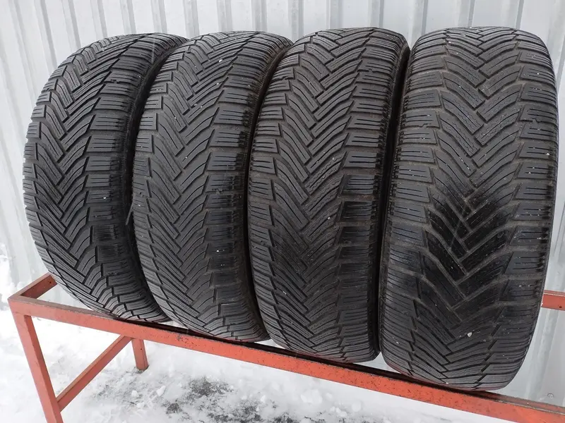 Комплект б/у шин 215/60 R16 Michelin Alpin 6