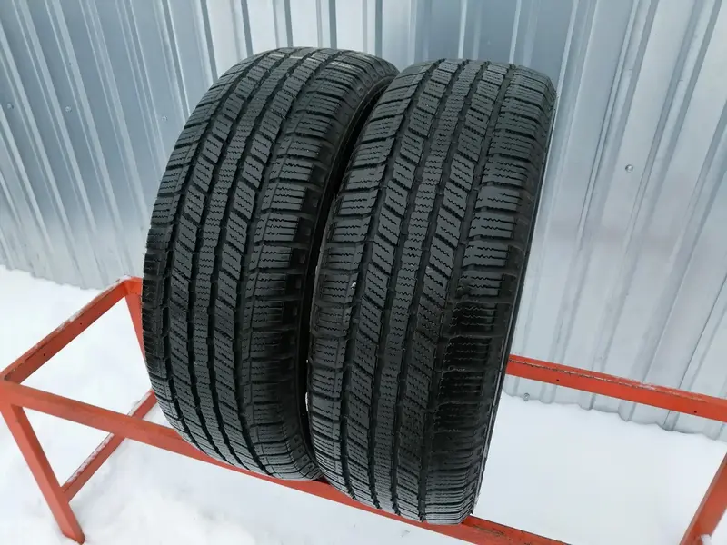 Пара б/у шин 215/60 R16 Minerva S110 Ice Plus, фото 1