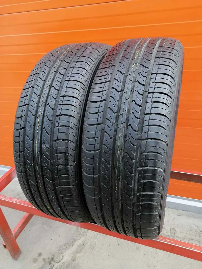 Пара б/у шин 215/60 R16 Nexen Classe Premiere CP 672 A