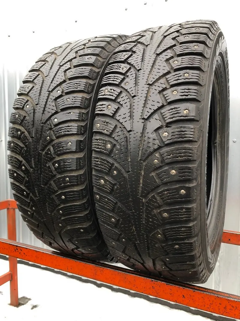 Пара б/у шин 215/60 R16 Nokian Hakkapeliitta 5