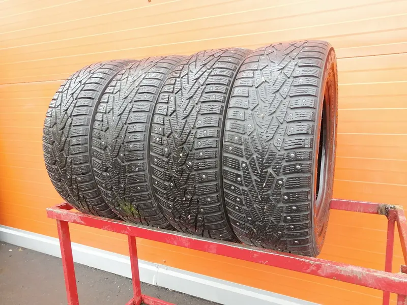 Комплект б/у шин 215/60 R16 Nokian Hakkapeliitta 7