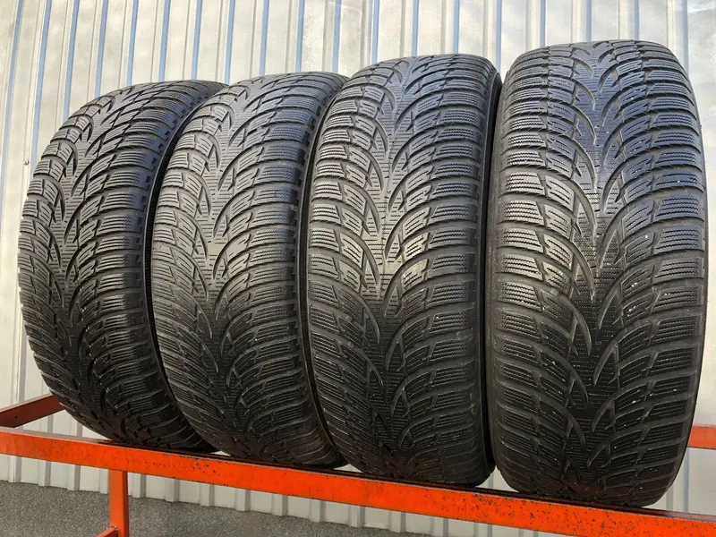 Комплект б/у шин 215/60 R16 Nokian WR D3