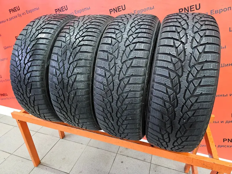 Комплект б/у шин 215/60 R16 Nokian WR D4