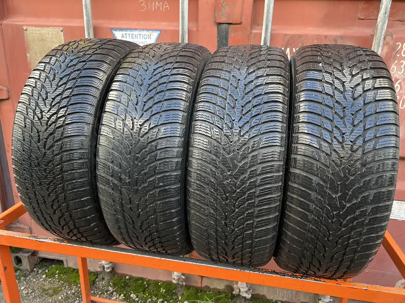 Комплект б/у шин 215/60 R16 Nokian WR Snowproof