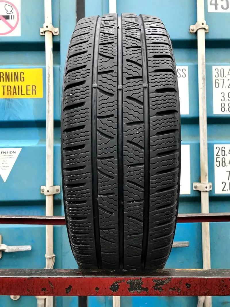 Б/у шина 215/60 R16C Pirelli Carrier Winter