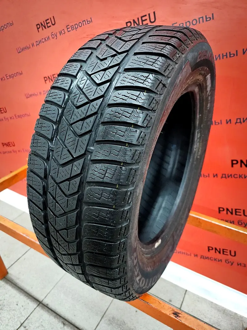 Б/у шина 215/60 R16 Pirelli Winter Sottozero 3