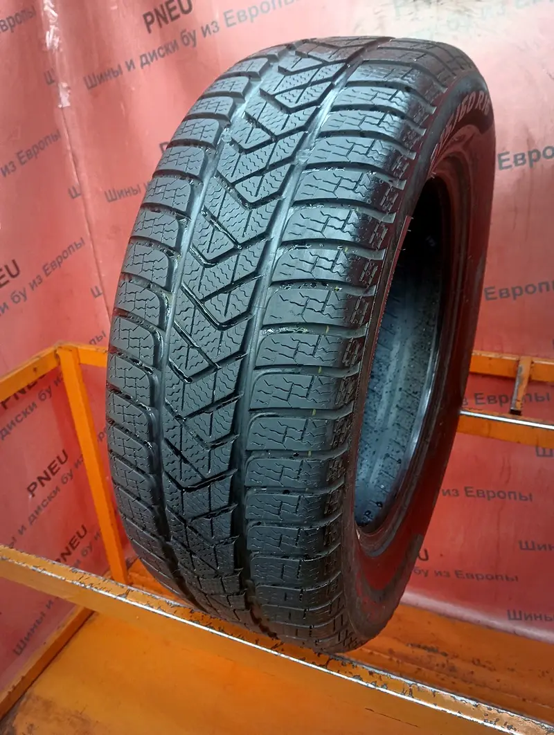 Б/у шина 215/60 R16 Pirelli Winter Sottozero 3