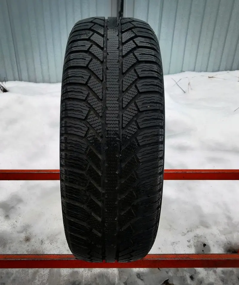 Б/у шина 215/60 R16 Semperit Master-Grip 2