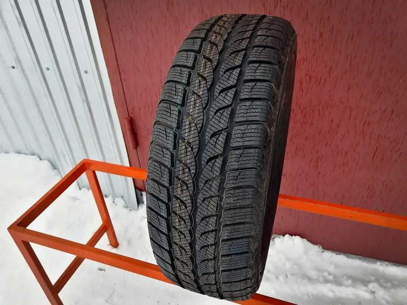 Новая шина 215/60 R16 Uniroyal MS Plus 66