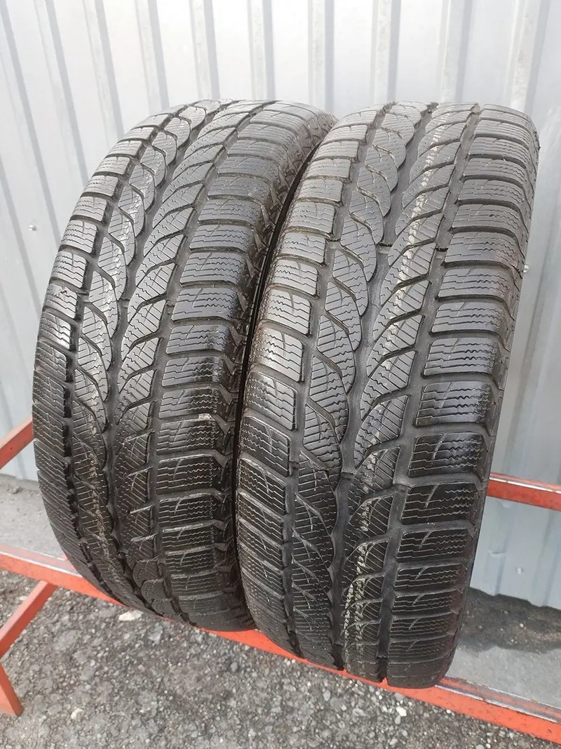 Пара б/у шин 215/60 R16 Uniroyal MS Plus 66