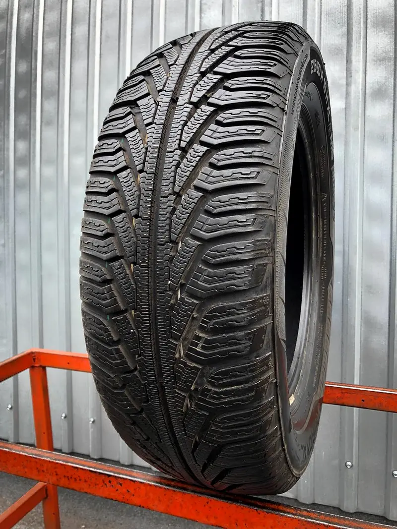 Б/у шина 215/60 R16 Uniroyal MS Plus 77, фото 1