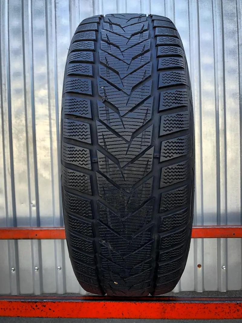 Б/у шина 215/60 R16 Vredestein Wintrac Xtreme S