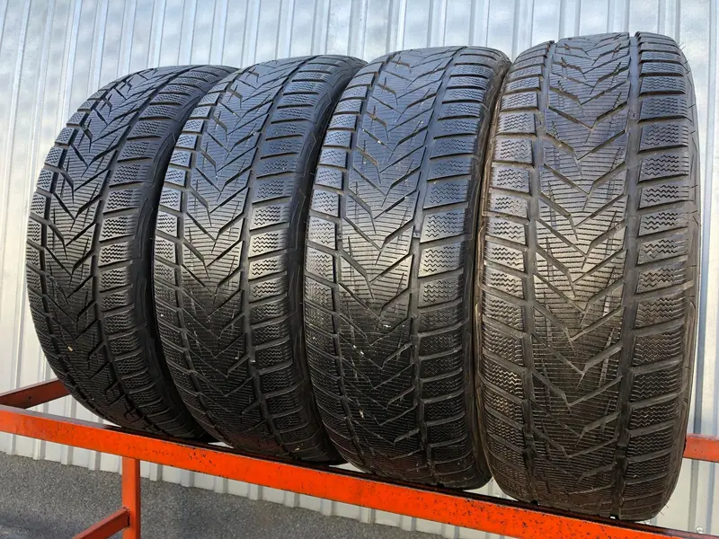 Комплект б/у шин 215/60 R16 Vredestein Wintrac Xtreme S