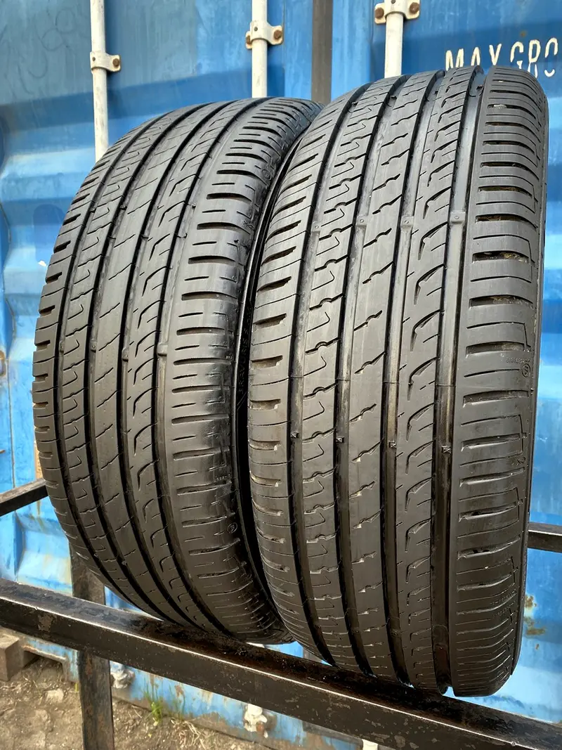 Пара б/у шин 215/60 R17 Barum Bravuris 5HM