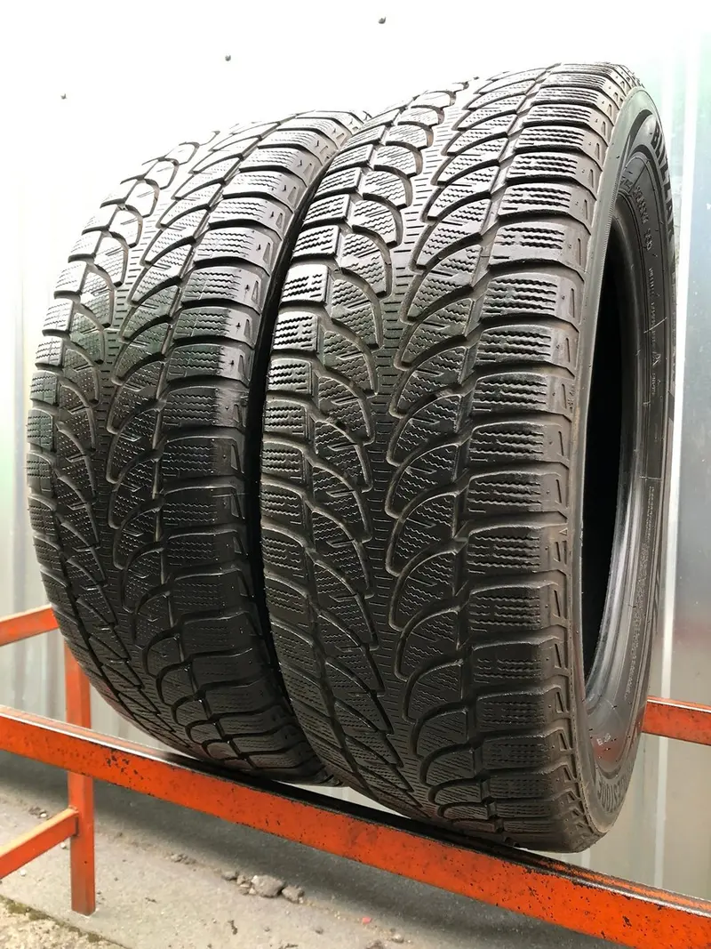 Пара б/у шин 215/60 R17 Bridgestone Blizzak LM-80 EVO