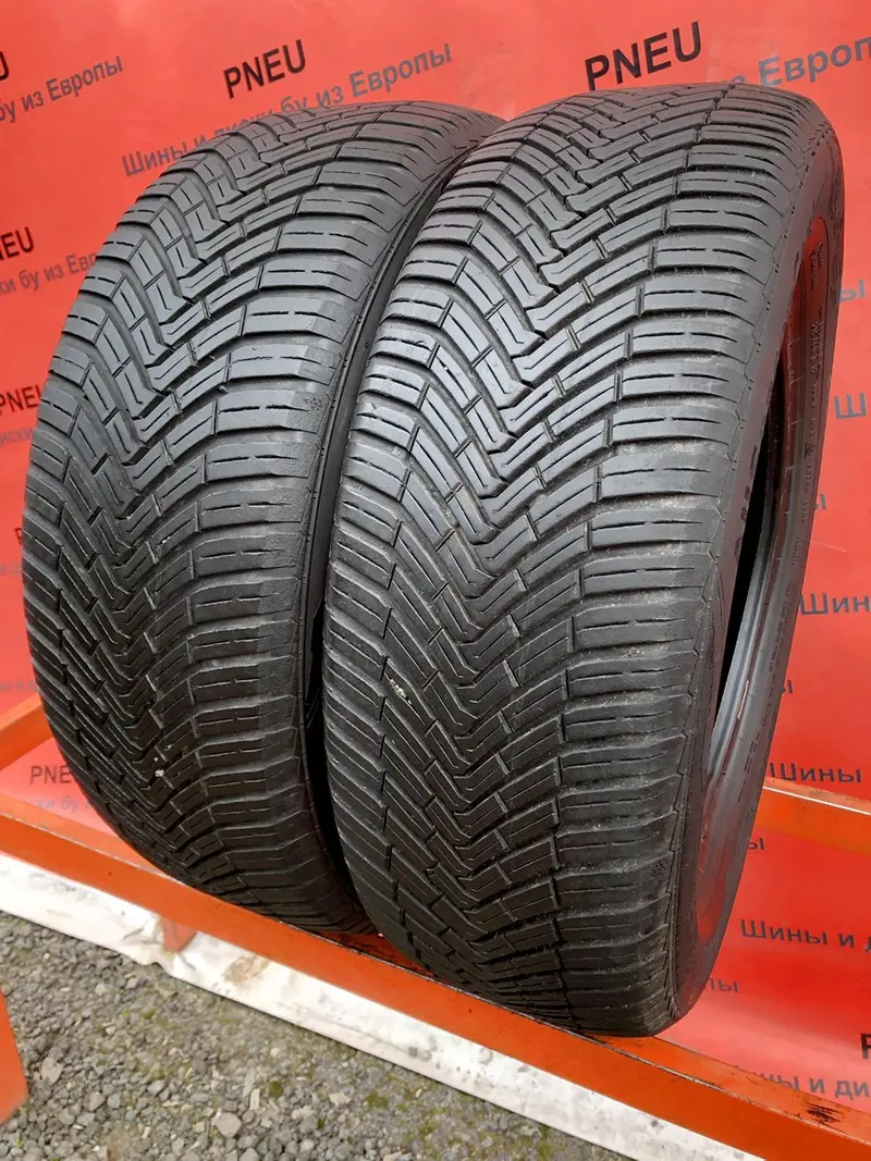 Пара б/у шин 215/60 R17 Continental AllSeasonContact