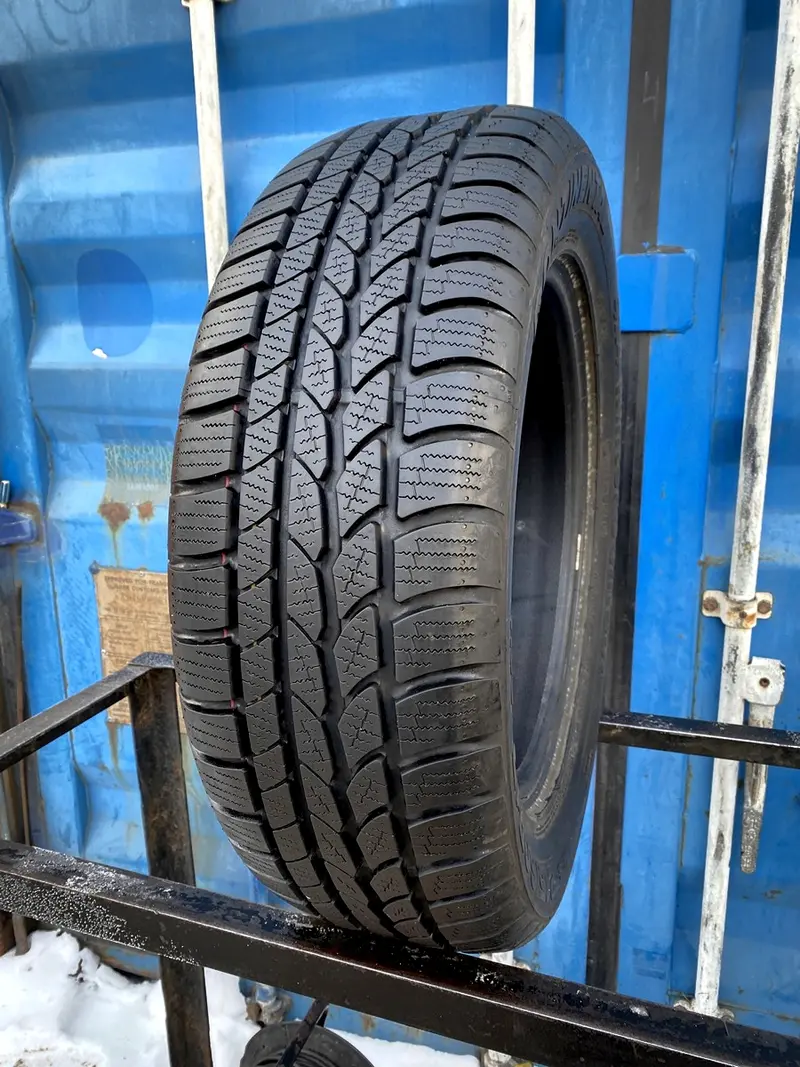 Б/у шина 215/60 R17 Continental Conti4х4WinterContact