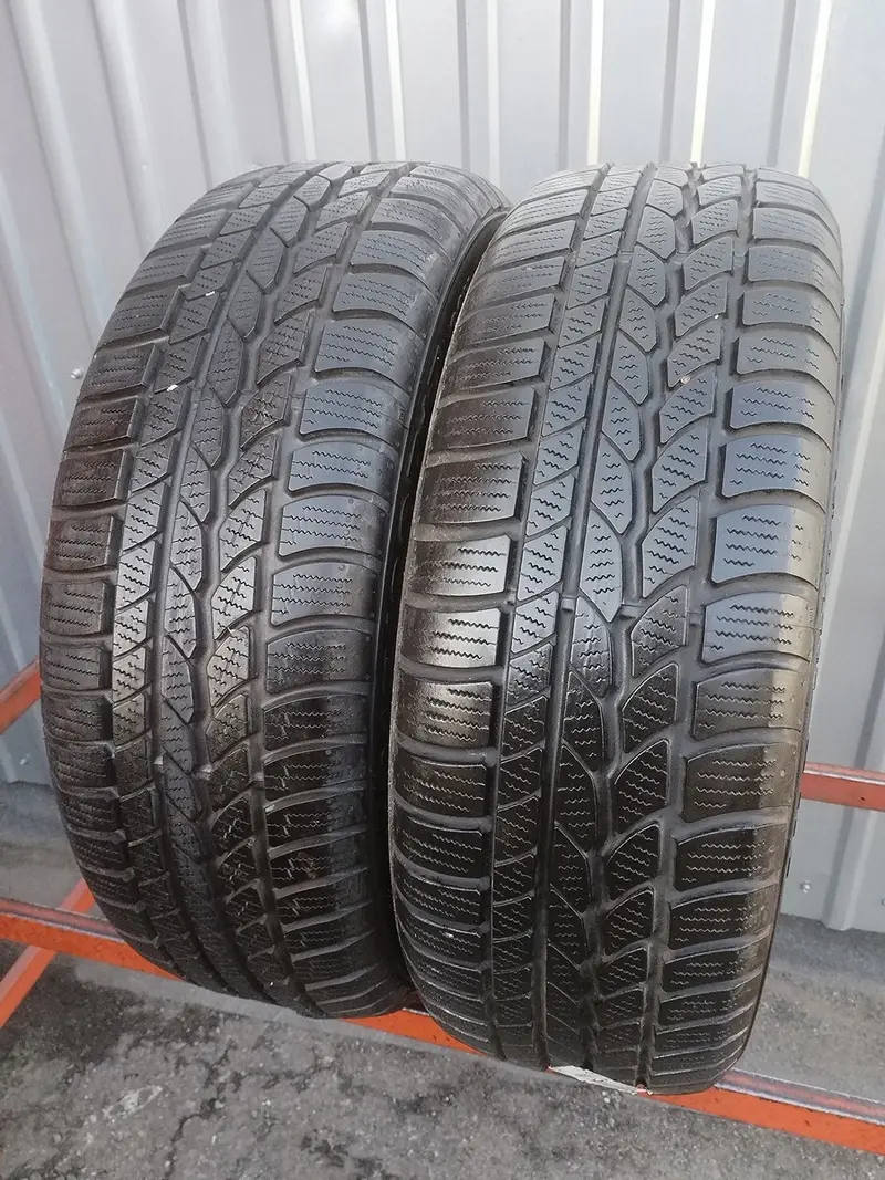 Пара б/у шин 215/60 R17 Continental Conti4х4WinterContact