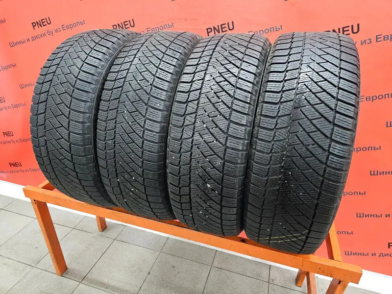 Комплект б/у шин 215/60 R17 Continental ContiVikingContact 6