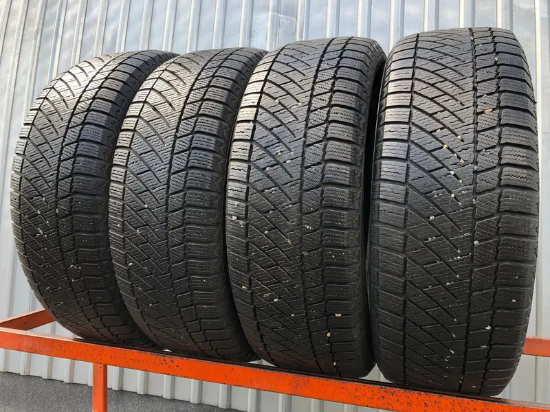 Комплект б/у шин 215/60 R17 Continental ContiVikingContact 6