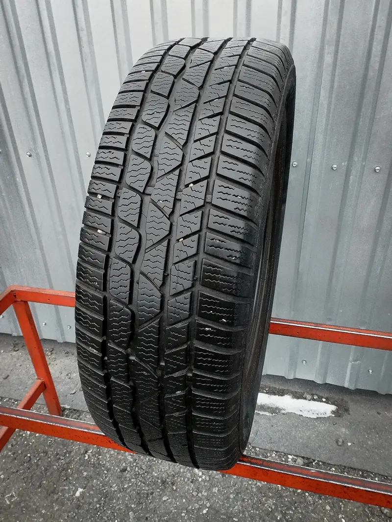 Б/у шина 215/60 R17 Continental ContiWinterContact TS 830 P
