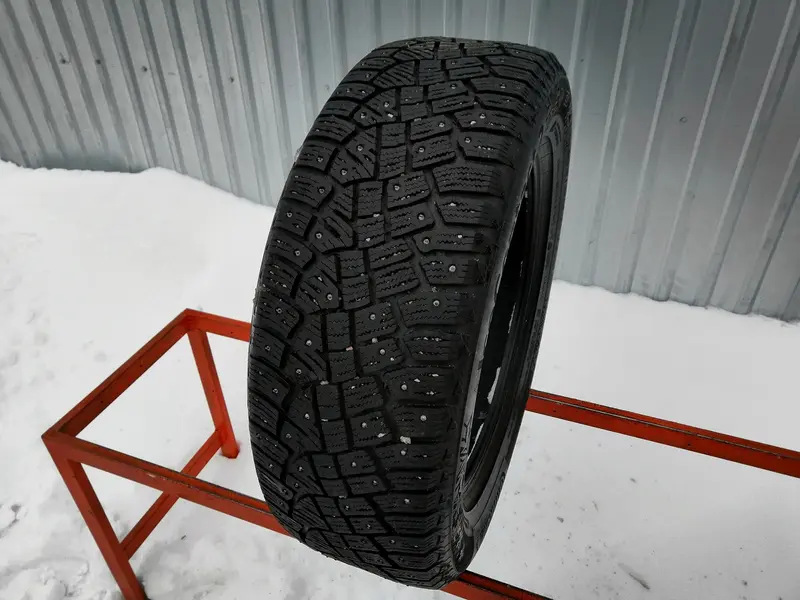 Б/у шина 215/60 R17 Continental IceContact 2