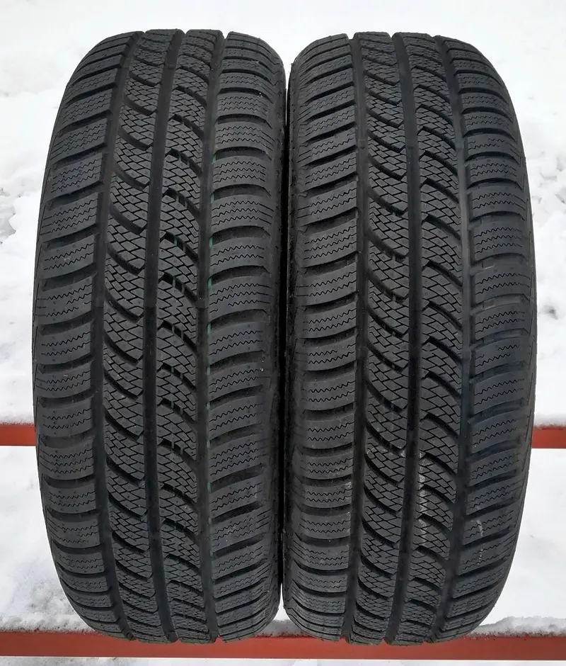 Пара новых шин 215/60 R17 VancoWinter 2
