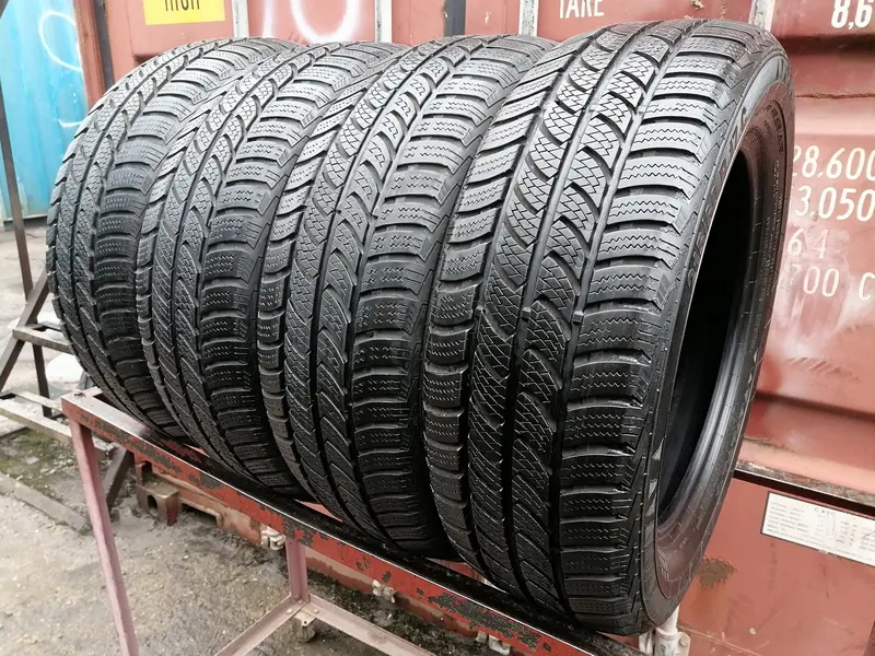Комплект б/у шин 215/60 R17C Continental VancoWinter 2, фото 1