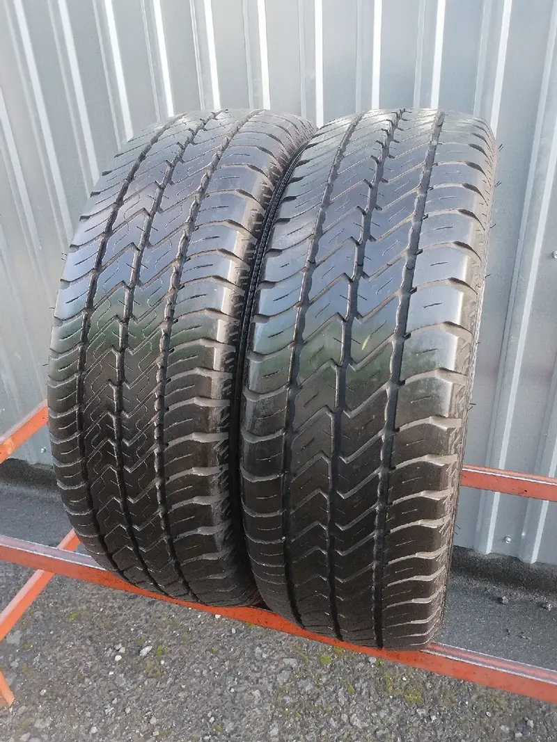 Пара б/у шин 215/60 R17C Dunlop Econodrive