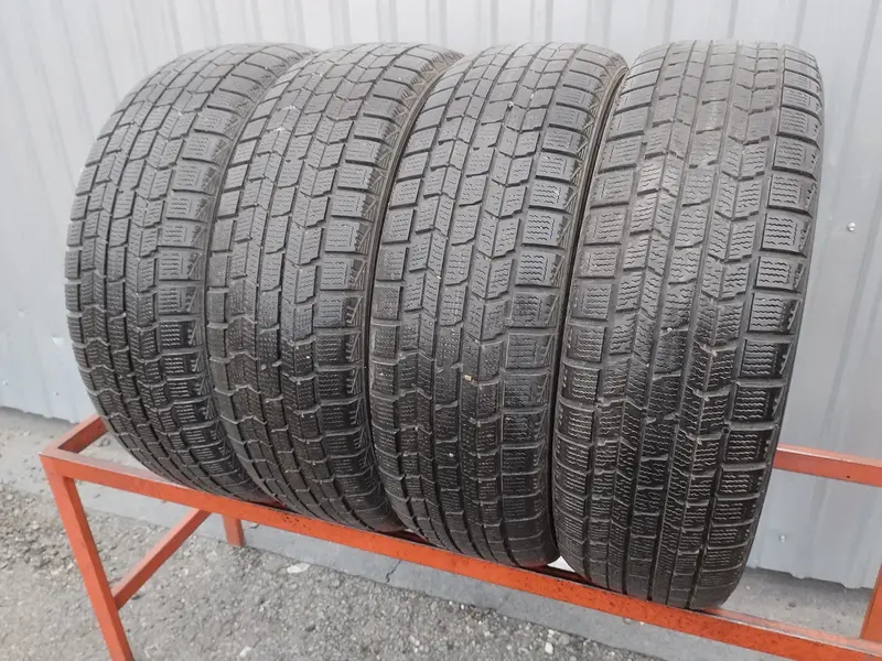 Комплект б/у шин 215/60 R17 Dunlop Graspic DS3