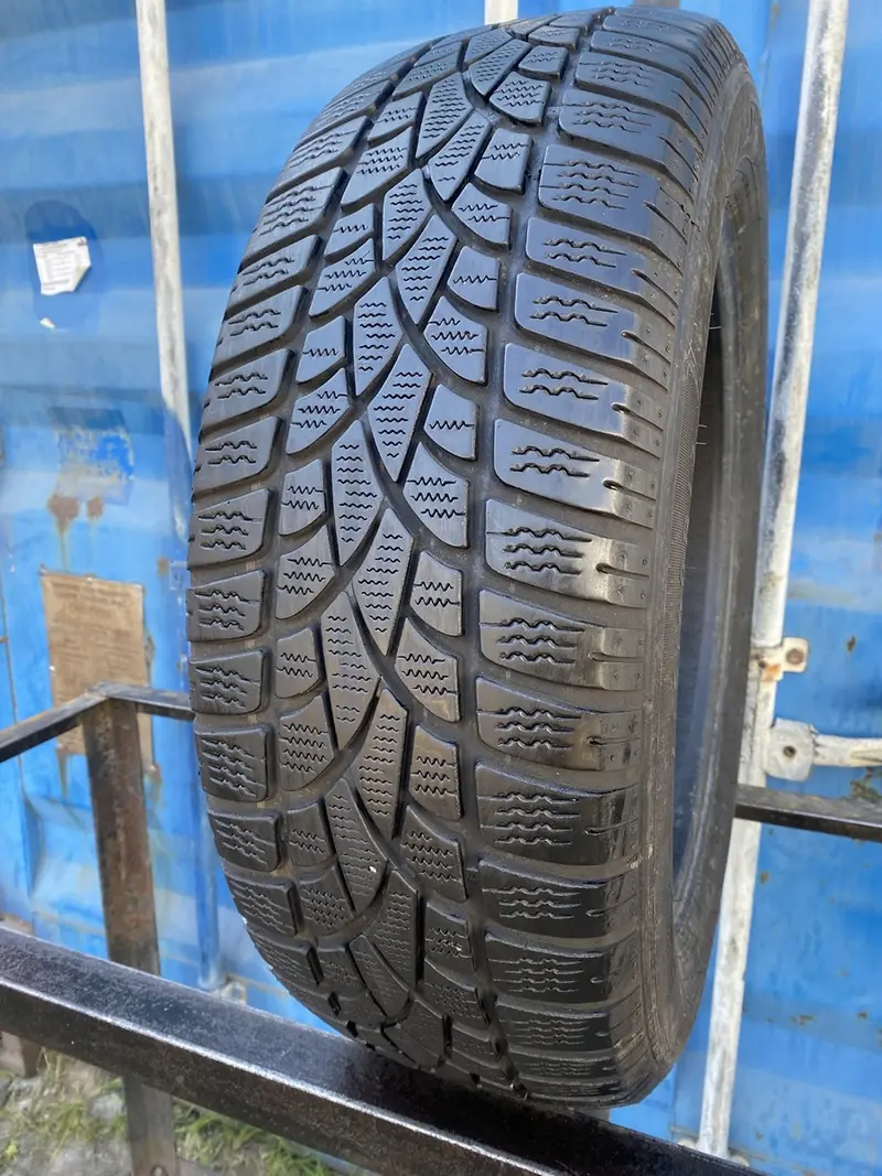 Б/у шина 215/60 R17 Dunlop SP Winter Sport 3D