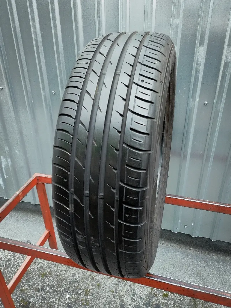 Б/у шина 215/60 R17 Falken Ziex ZE-914