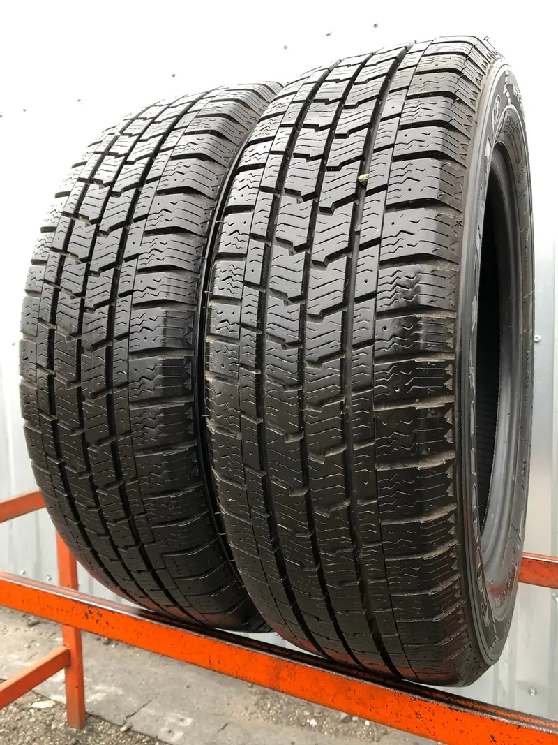 Пара б/у шин 215/60 R17C Goodyear Cargo Ultra Grip 2