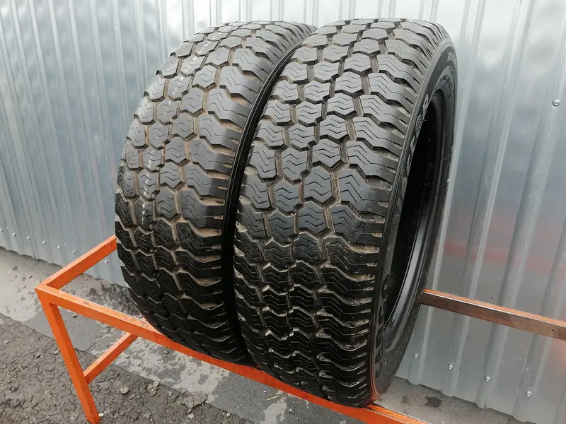 Пара б/у шин 215/60 R17C Goodyear Cargo Vector