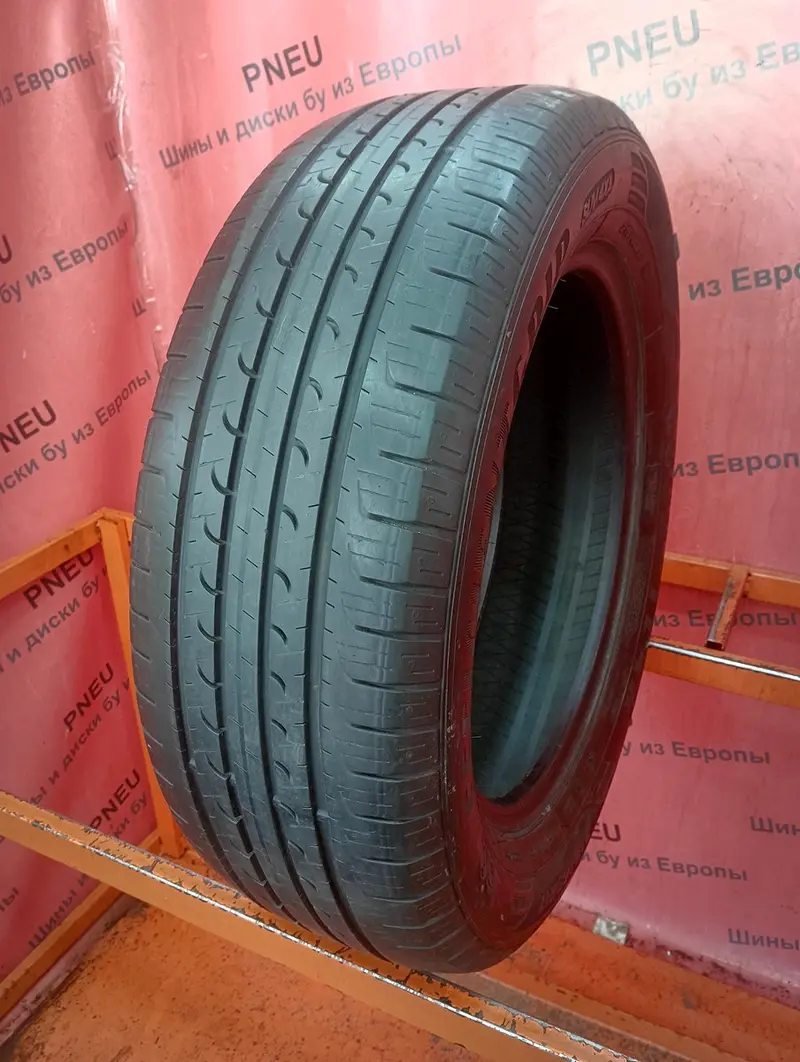 Б/у шина 215/60 R17 Goodyear EfficientGrip SUV 4x4