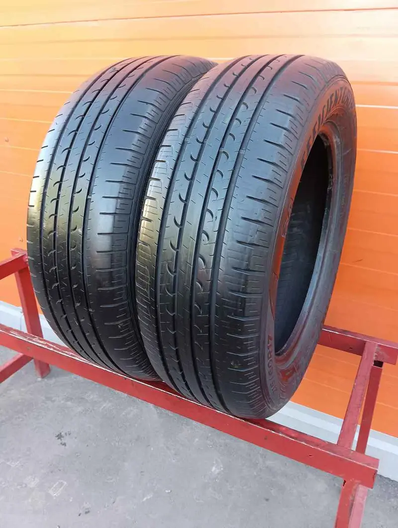 Пара б/у шин 215/60 R17 Goodyear EfficientGrip SUV 4x4