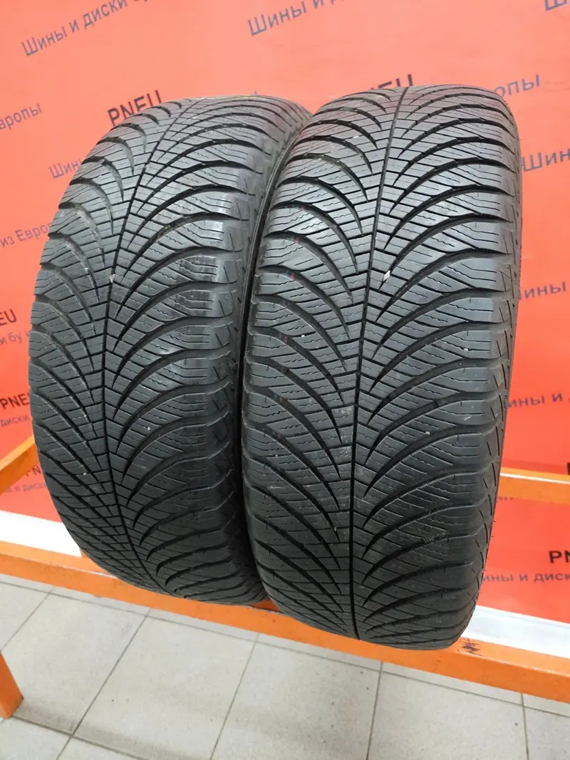 Пара б/у шин 215/60 R17 Goodyear Vector 4Seasons Gen-2, фото 1