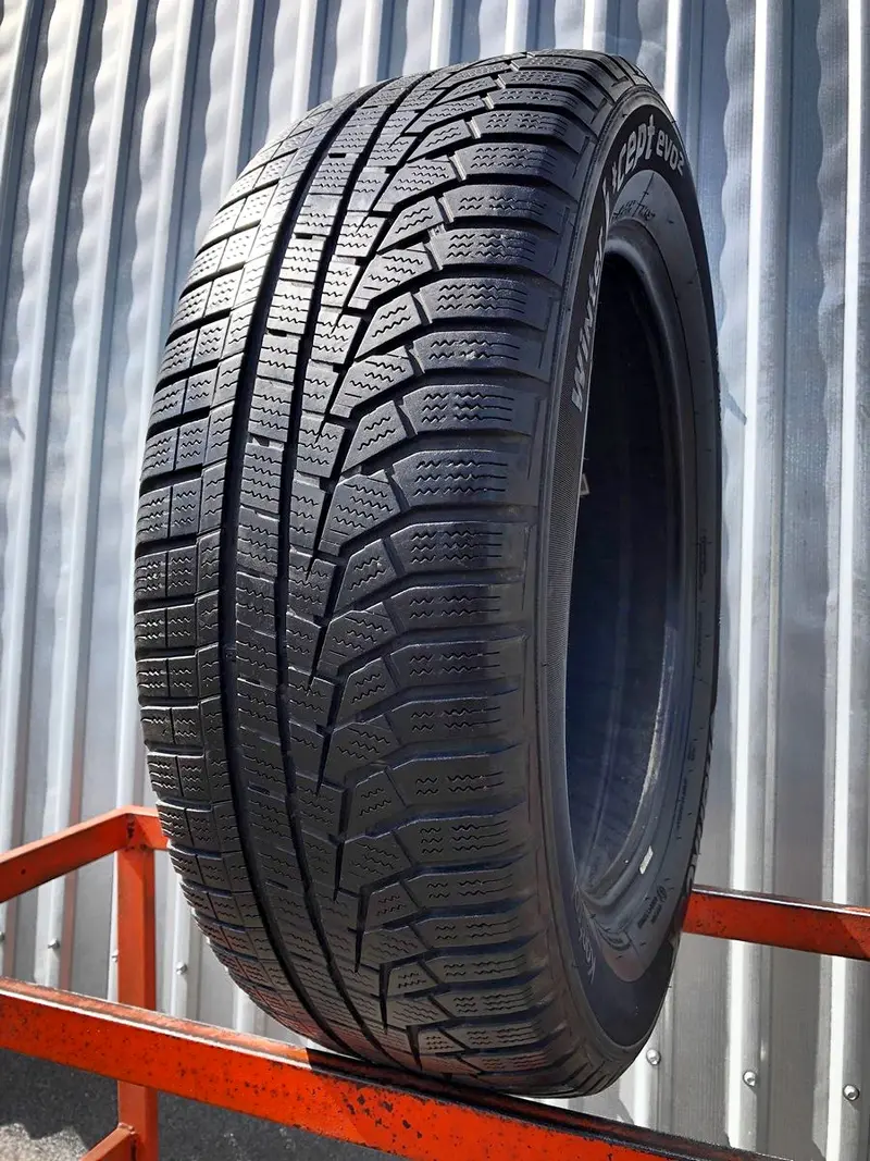 Б/у шина 215/60 R17 Hankook Winter I Cept Evo2 W320
