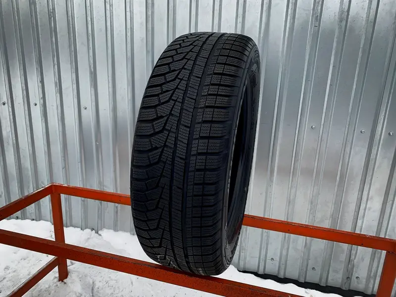Б/у шина 215/60 R17 Hankook Winter I Cept Evo2 W320