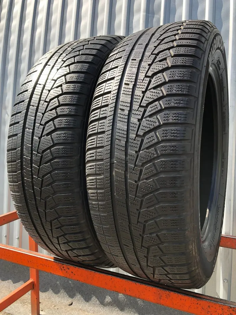 Пара б/у шин 215/60 R17 Hankook Winter I Cept Evo2 W320