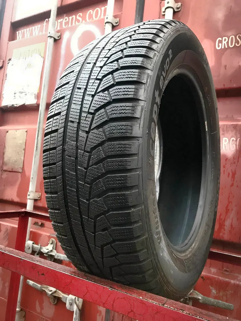 Б/у шина 215/60 R17 Hankook Winter I Cept Evo2 W320, фото 1