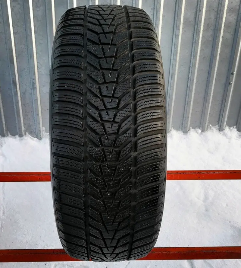 Б/у шина 215/60 R17 Hankook Winter I cept Evo3 W330