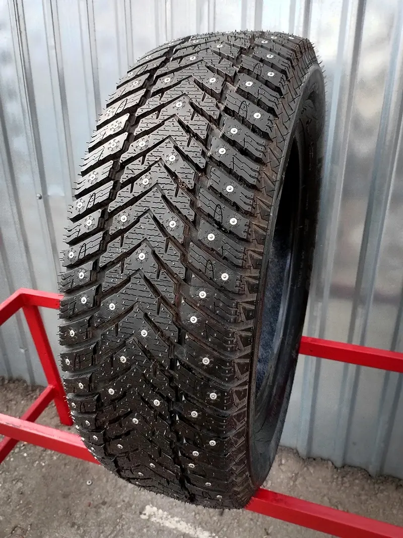 Новая шина 215/60 R17 Kapsen IceMax RW516