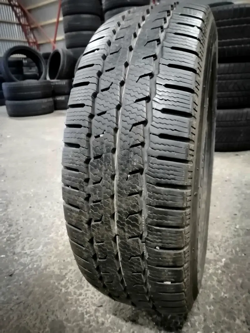 Б/у шина 215/60 R17C Maxxis Vansmart Snow WL2