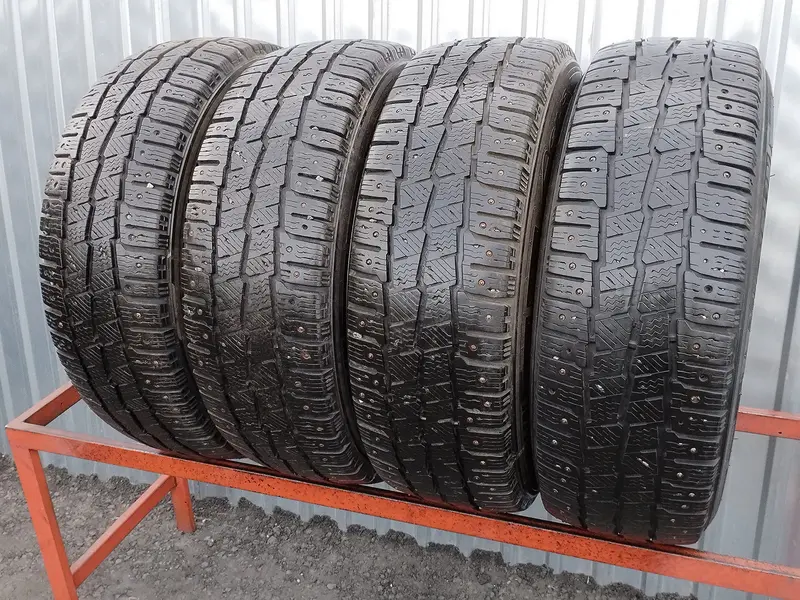 Комплект б/у шин 215/60 R17C Michelin Agilis X-Ice North