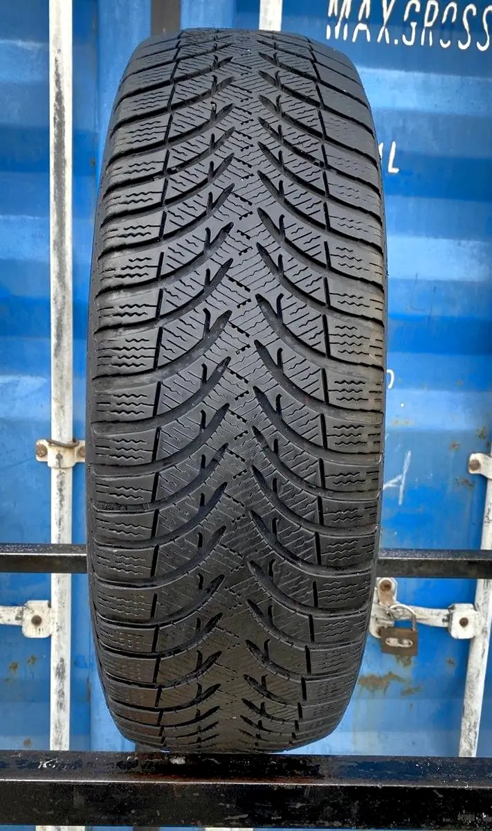 Б/у шина 215/60 R17 Michelin Alpin A4
