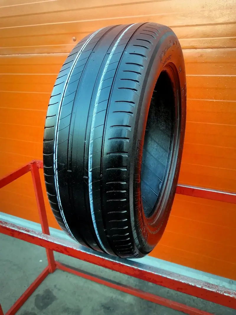 Б/у шина 215/60 R17 Michelin Primacy 3