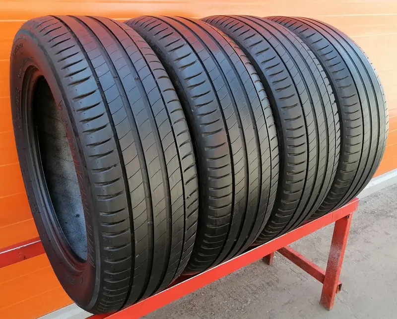 Комплект б/у шин 215/60 R17 Michelin Primacy 3